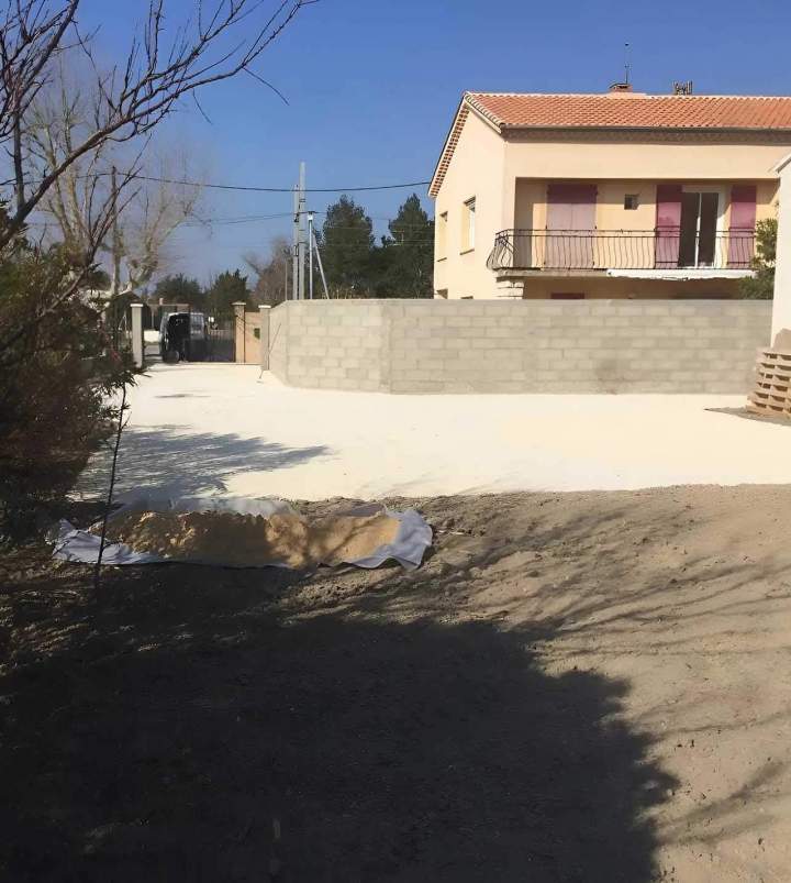 Travaux de terrassement à Pernes-les-Fontaines